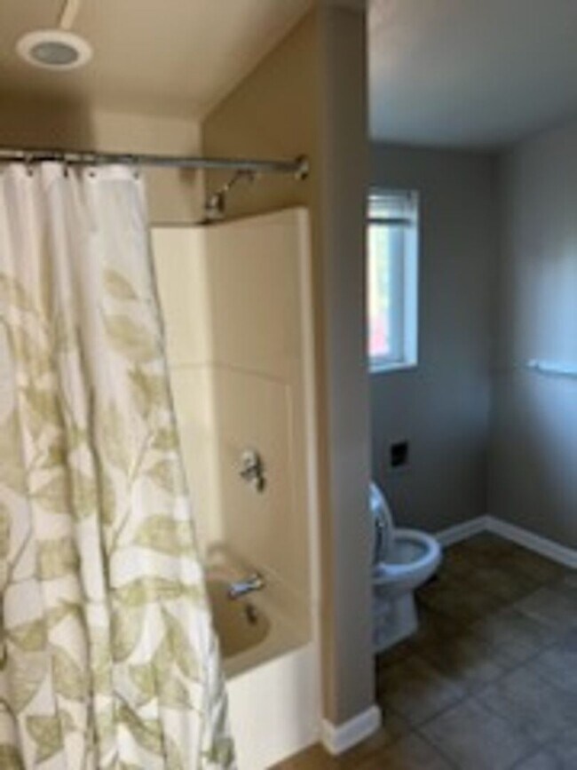 Foto del edificio - 7327 25th Ave NW