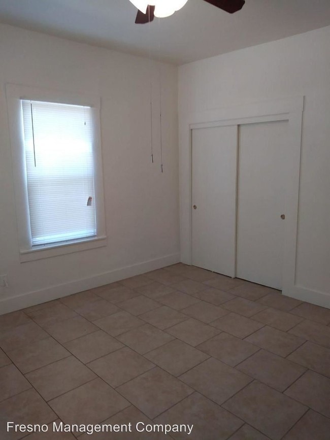 Building Photo - 642 N Thorne Ave