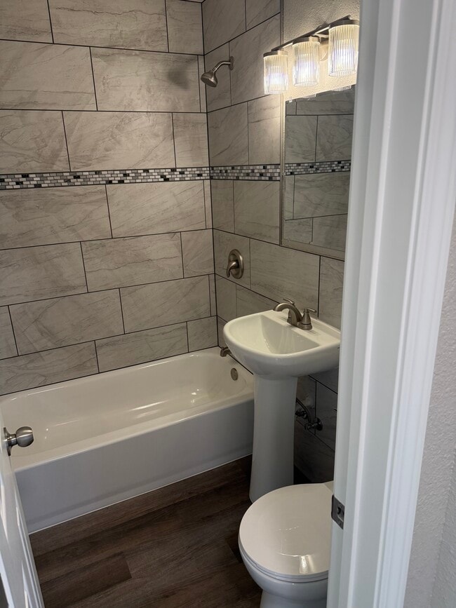 Building Photo - 1907 N Madison Ave