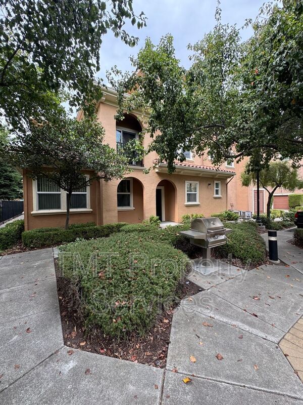 Building Photo - 4800 Westlake Pkwy