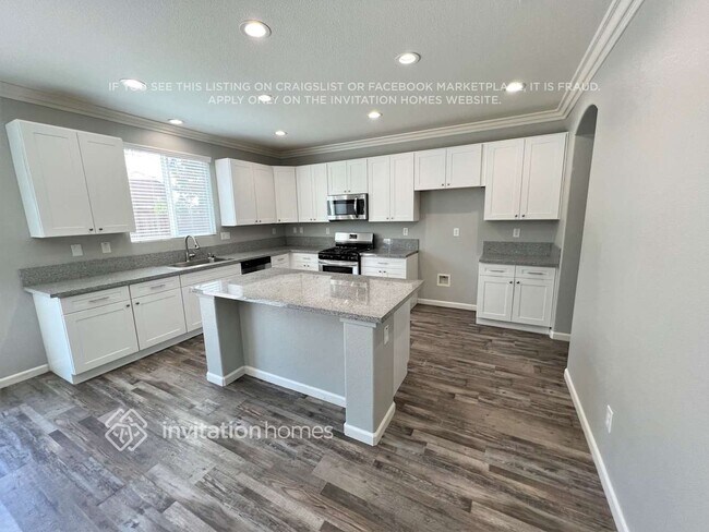Building Photo - 615 Whitfield Ln