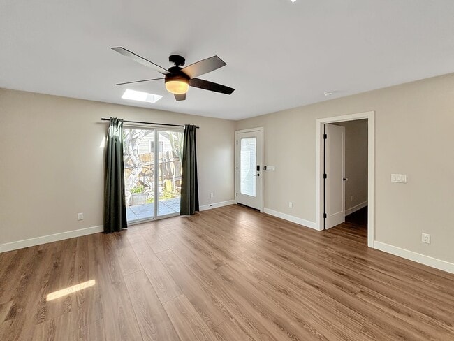 Building Photo - Gorgeous upgraded 1B 1BA in North Park w/ ...