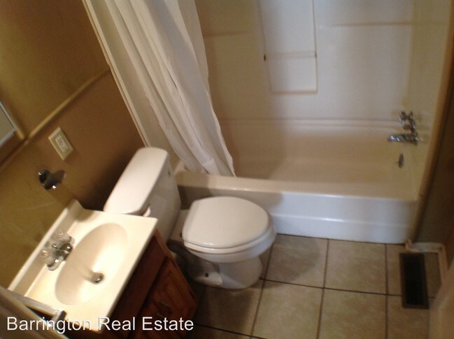 Foto del edificio - 1360 Prosch Ave