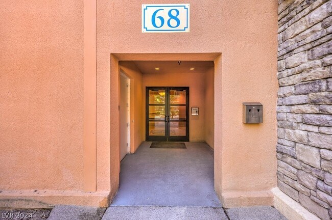 Building Photo - 68 E Serene Ave