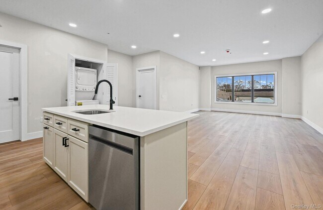 Foto del edificio - 80 Division St