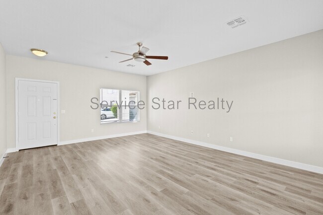 Foto del edificio - 7500 E Deer Valley Rd