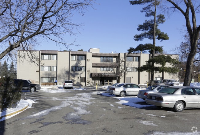 Building Photo - Catalpa Village
