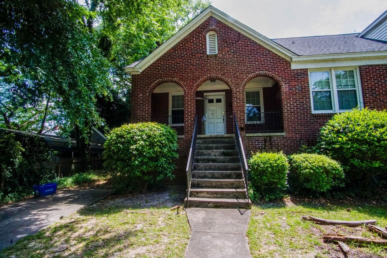 Primary Photo - 4126-4126 Cassina Rd