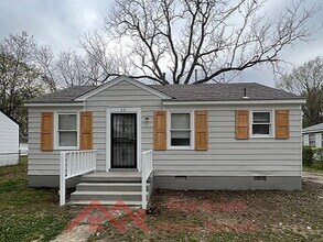 Building Photo - 3111 Harvester Ln