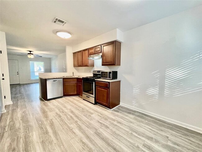 Foto del edificio - 312 W William Cannon Dr