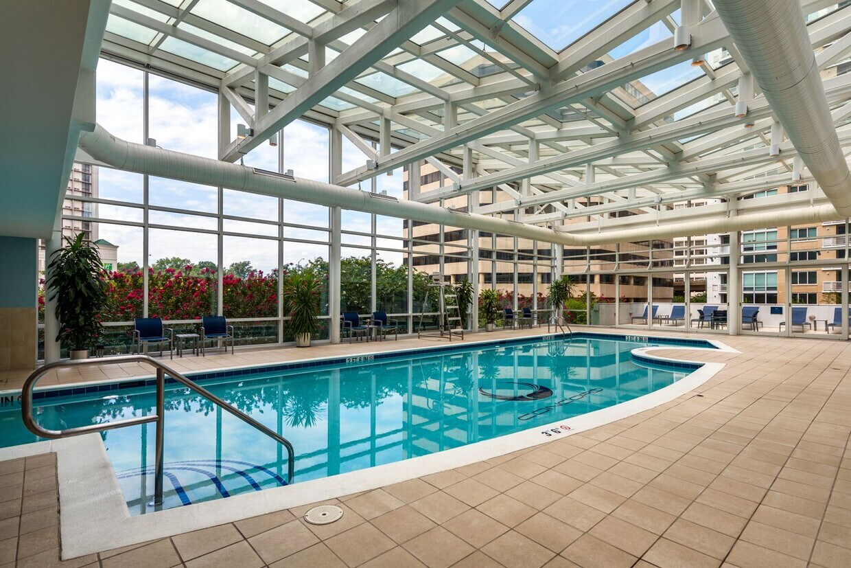 Foto principal - Concord Crystal City