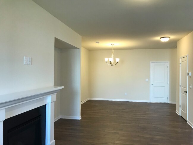 Foto del edificio - 336 River Pine Dr