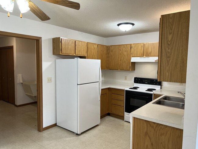 Building Photo - 106 Jersey Ln