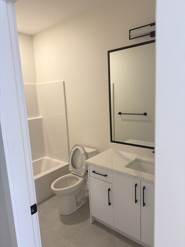 Photo du bâtiment - 8 Leam Rd