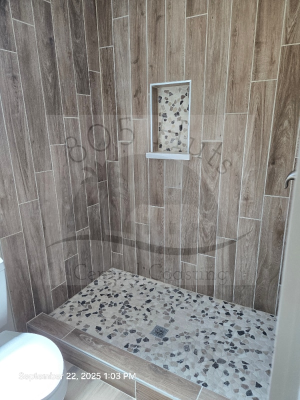 Foto del edificio - 1378 Yale Pl