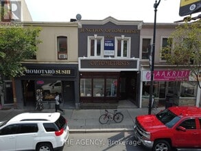 Building Photo - 2913-2913 Dundas St W