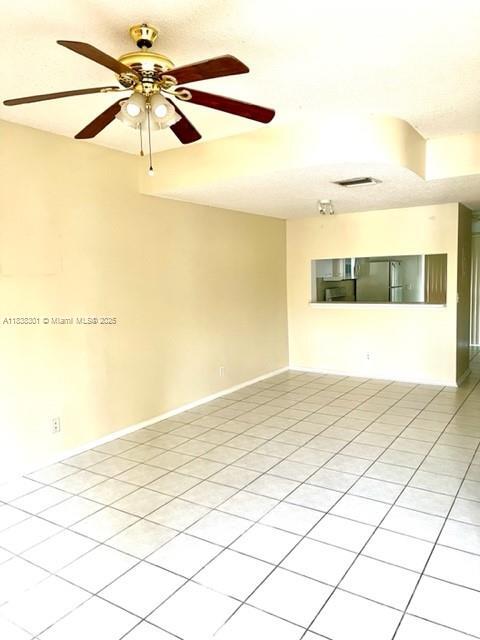 Building Photo - 7886 Dixie Beach Cir