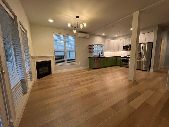 Foto del edificio - Charming Capital Hill Craftsman Home in Ideal Location!