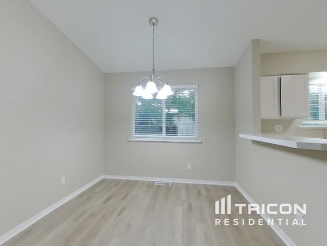 Building Photo - 2321 42nd Ave Ct