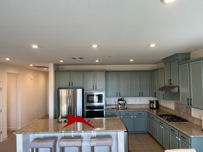 Building Photo - Great single story home with solar