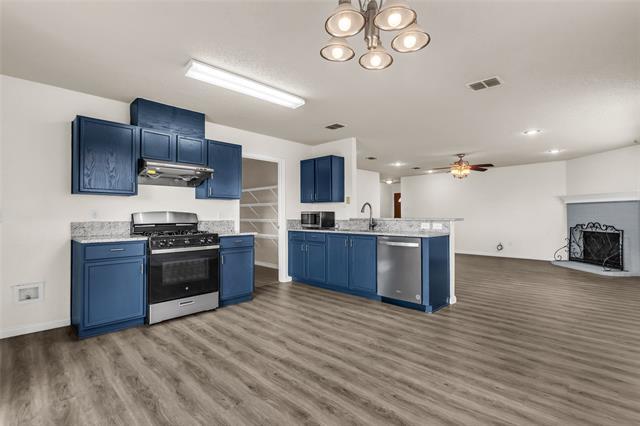 Foto principal - 2320 Shadabury Dr