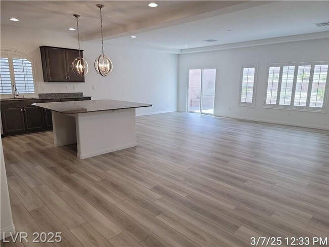 Building Photo - BRAND NEW 4 BED 2.5 BATHROOM HOME! NEVER L...