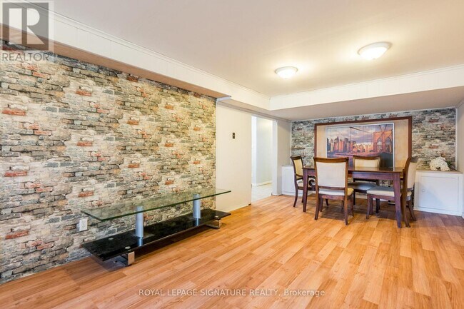 Photo du bâtiment - 144 Overture Rd