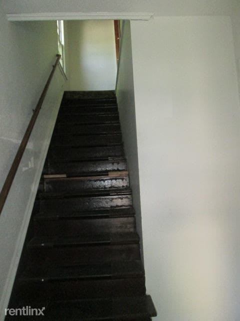 Building Photo - 511 1st Ave S