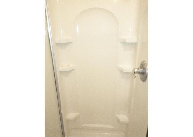 Interior Photo - 3238 Bishop Street