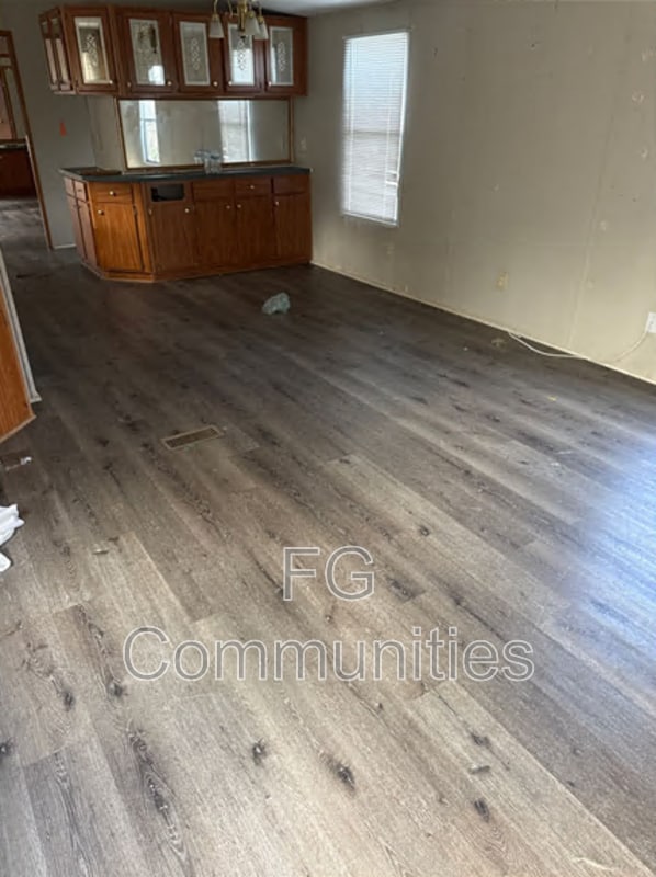 Building Photo - 3160 Dunn St