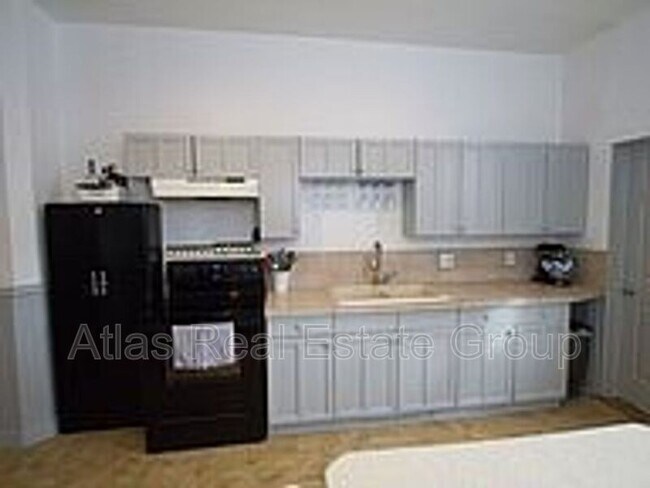 Foto del edificio - 1576 Hooker St