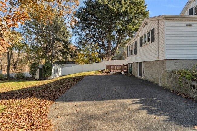 Photo - 2 Bellevue Ave House