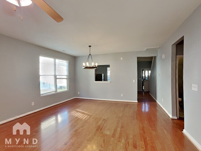 Foto del edificio - 909 Summer Storm Dr