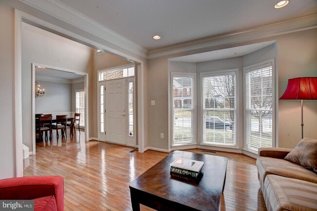 Building Photo - 44153 Navajo Dr