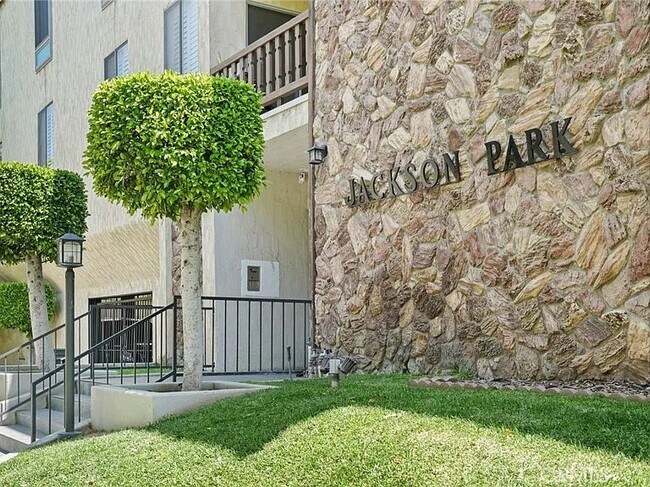 Foto del edificio - 510 N Jackson St