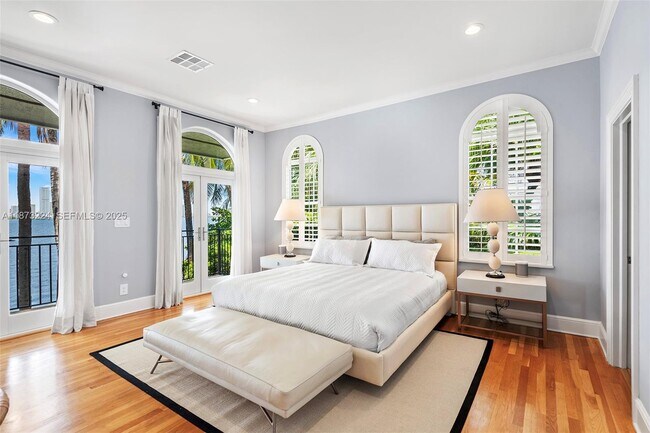 Foto del edificio - 814 W Dilido Dr