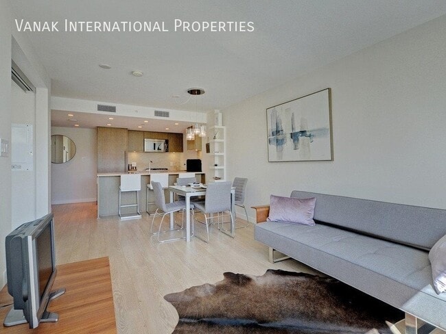 Building Photo - Bright One Bedroom at Centerview