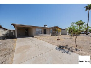 Building Photo - 9018 W Turney Ave