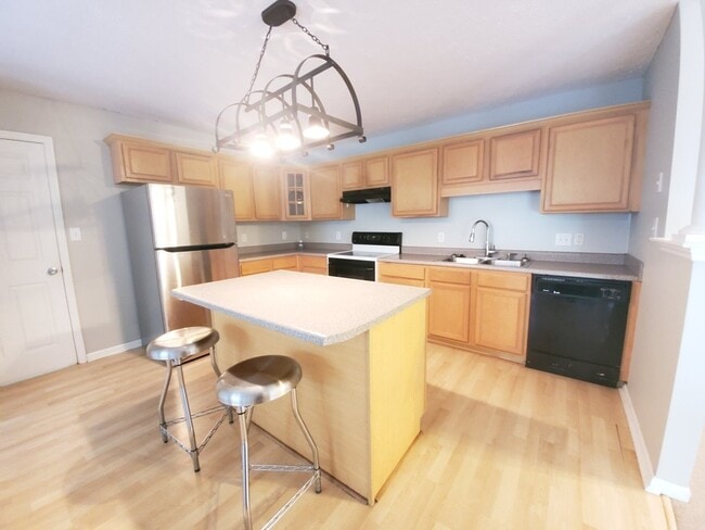 Foto del edificio - 426 Northview~ Sunset Ridge