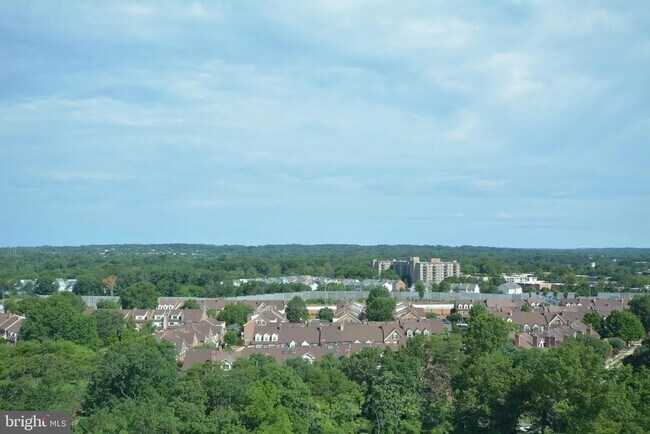 Foto del edificio - 307 Yoakum Pkwy