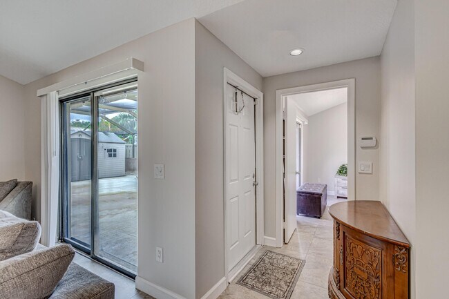 Building Photo - 5258 Eagle Lake Dr