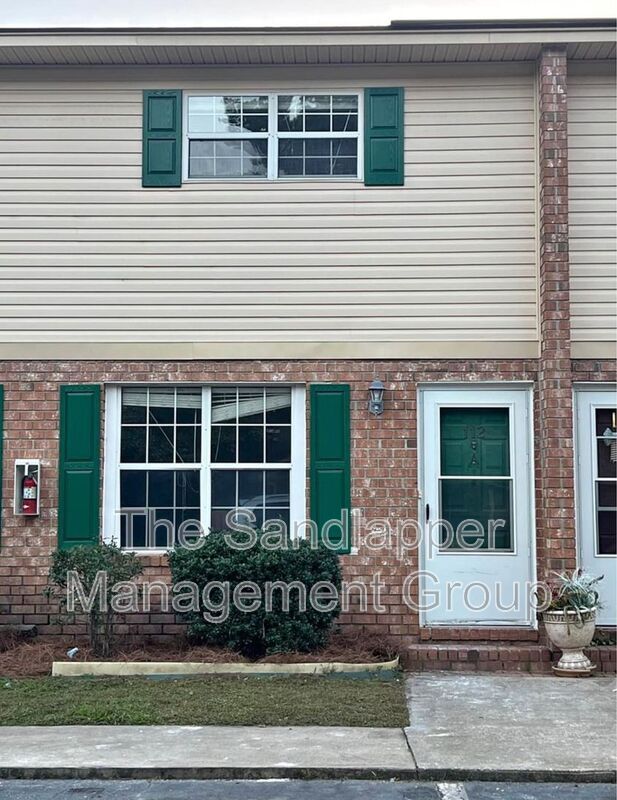 Primary Photo - 112 Pinewood St