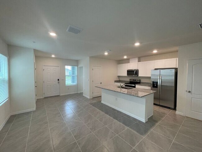 Foto del edificio - Brand New 3/2.5 Townhome in Windrose