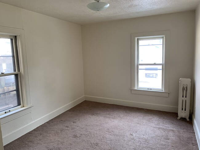 Bedroom - 6 S Ellsworth St