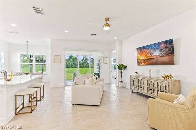 Foto del edificio - 12349 Dahlia Ct