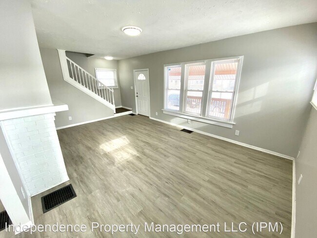 Foto del edificio - 3 br, 1 bath House - 279 S Findlay St.