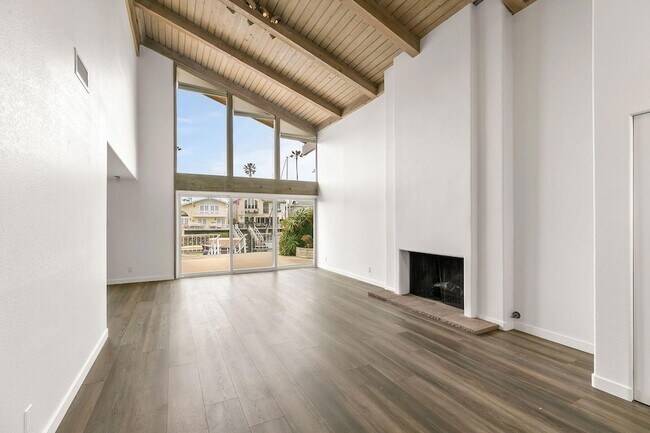 Foto del edificio - 2957 Seaview Ave