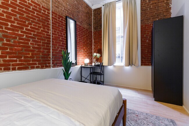 Foto del edificio - #304 Queen room in Tribeca 6-bed / 2.0-ba
