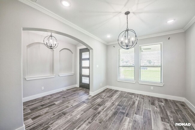 Building Photo - 1420 Palomino Trail