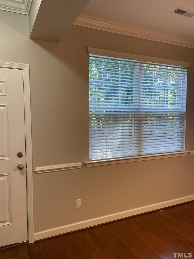 Building Photo - 138 Florians Dr
